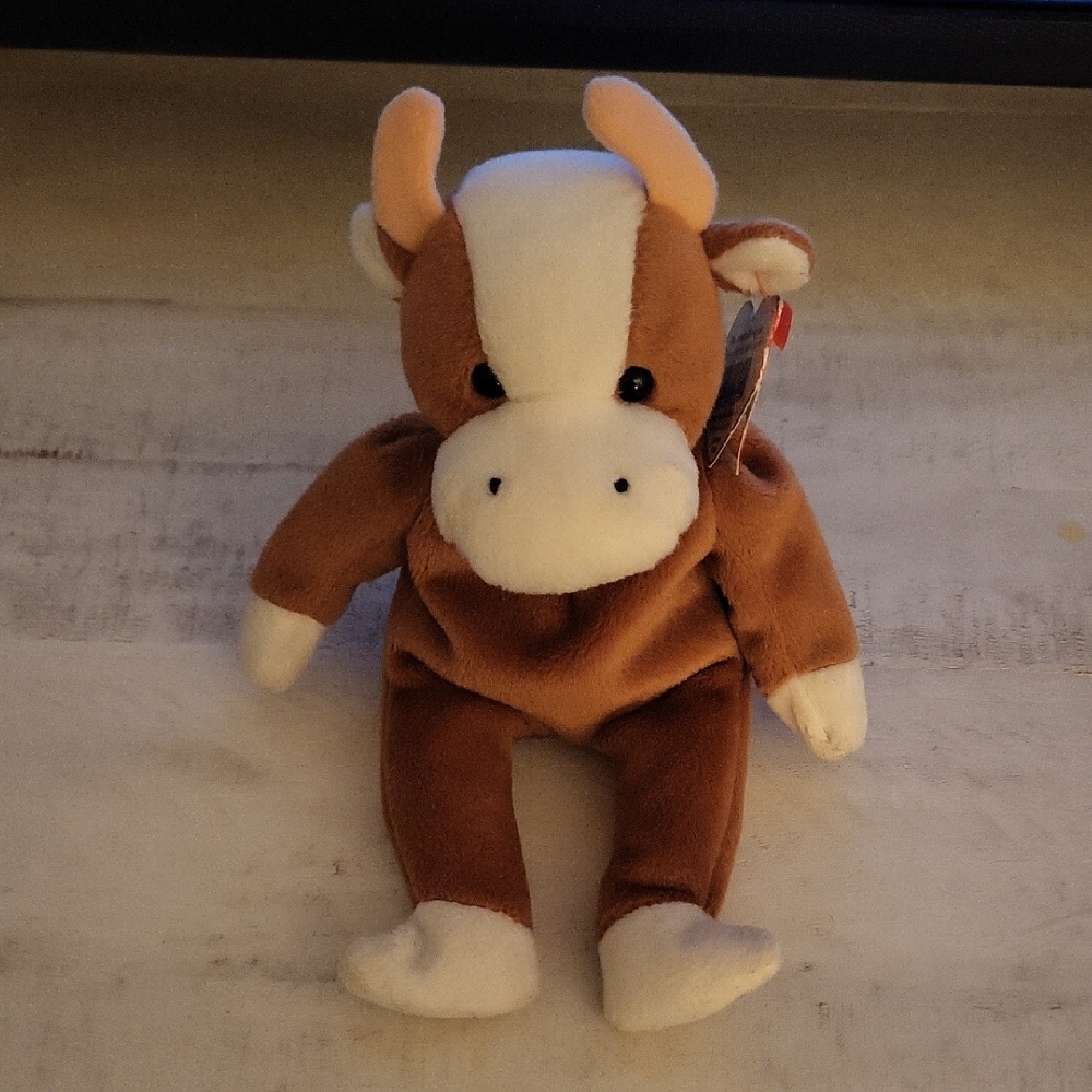Ty Beanie Baby "Bessie" Brown and White Cow Plush Toy